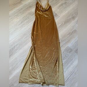 Rich gold velvet dress Size L.